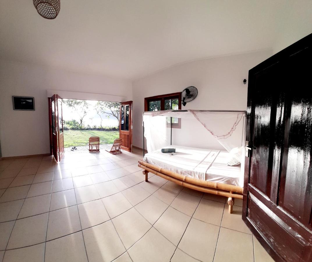 Merdeka House Maluk エクステリア 写真