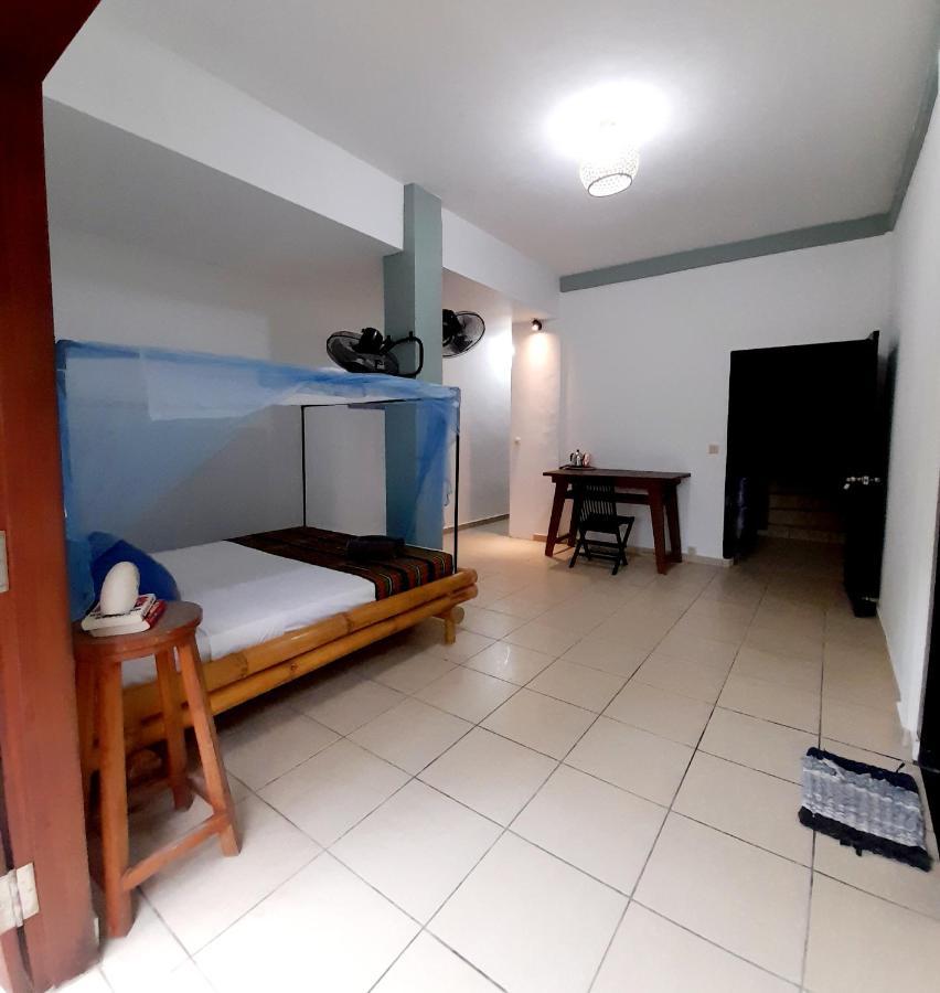 Merdeka House Maluk エクステリア 写真