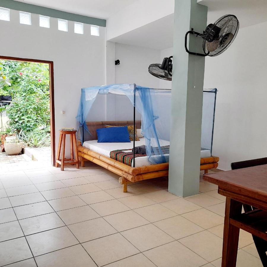 Merdeka House Maluk エクステリア 写真